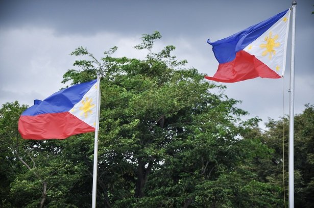 Flags in Manila, Philippines, at tourist spots in Luzon